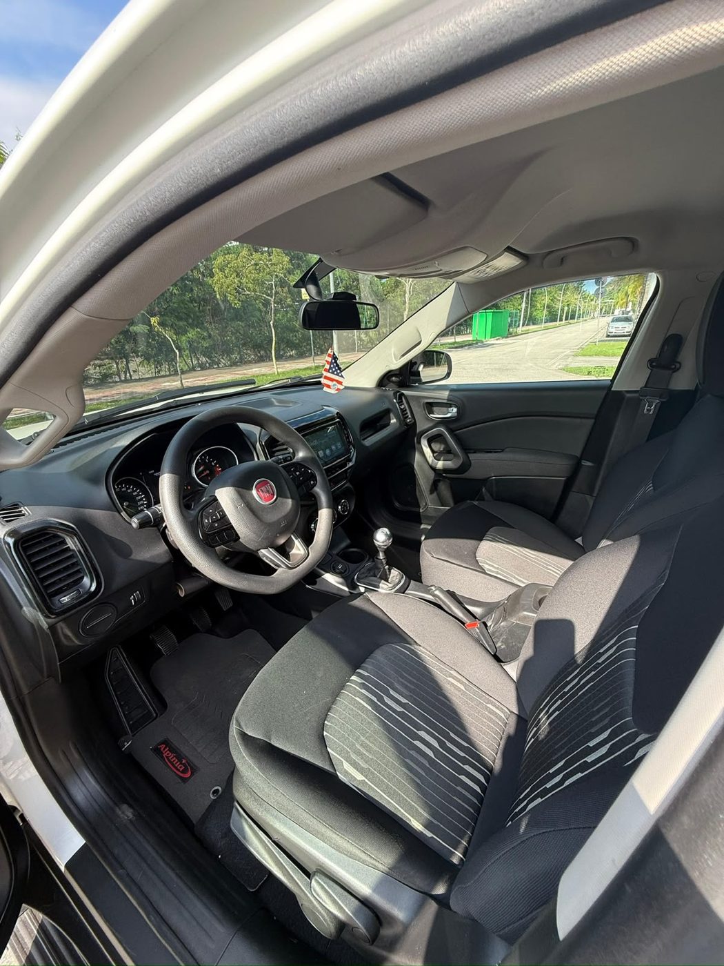 Fiat Toro 1.8 branca, foto 7