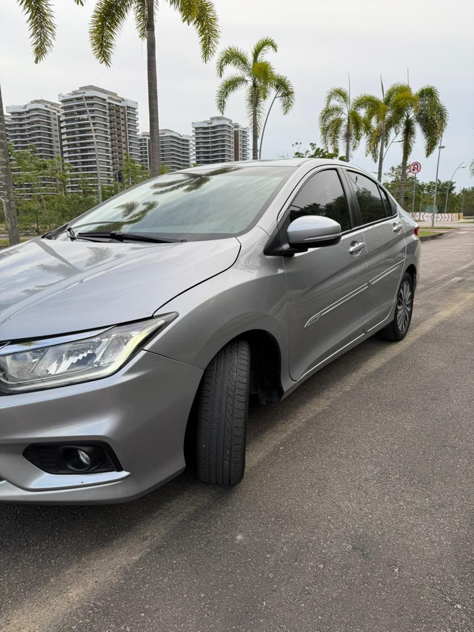 Honda City prata, foto 2