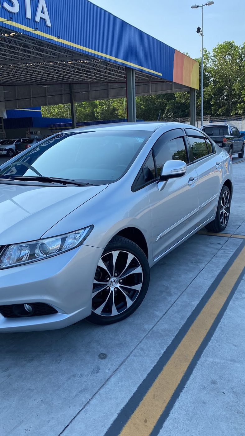 Honda Civic prata, foto 2