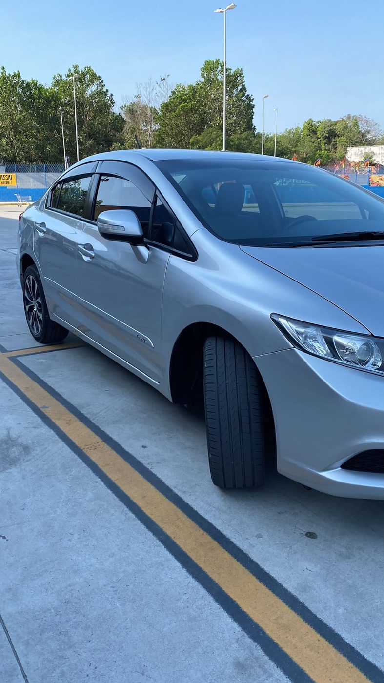 Honda Civic prata, foto 6