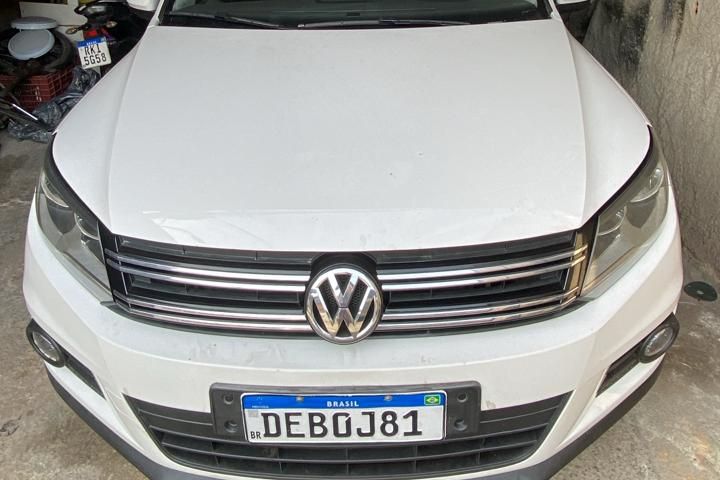 Volkswagen Tiguan branca