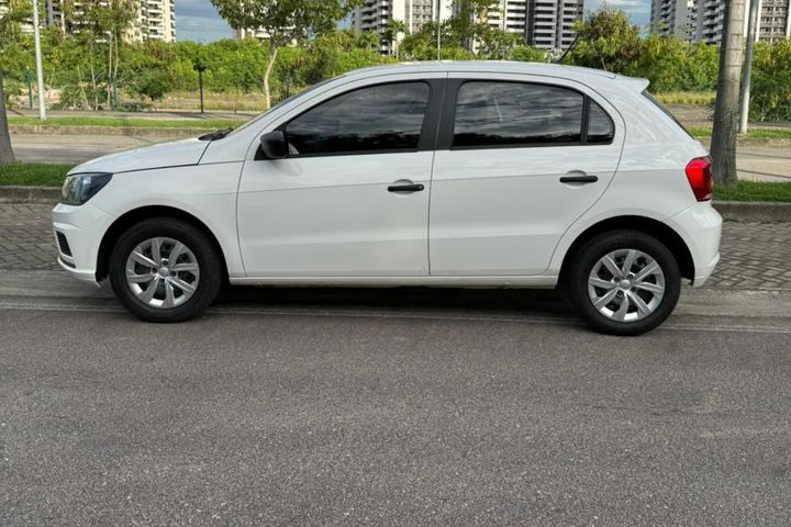 Volkswagen Gol branco