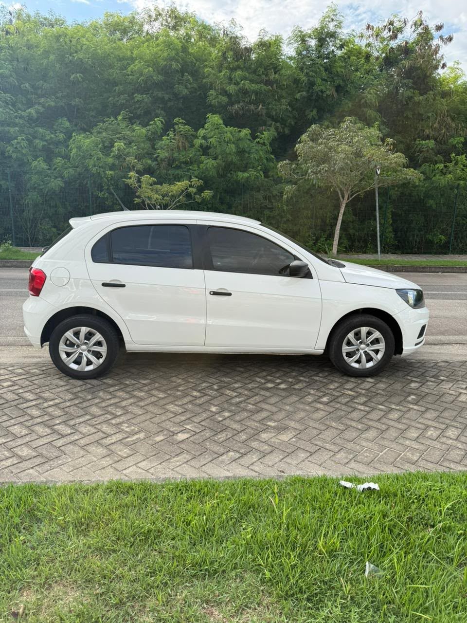 Volkswagen Gol branco, foto 4