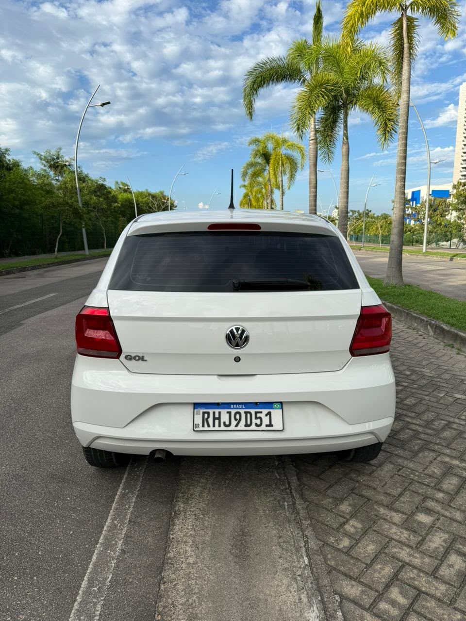 Volkswagen Gol branco, foto 5