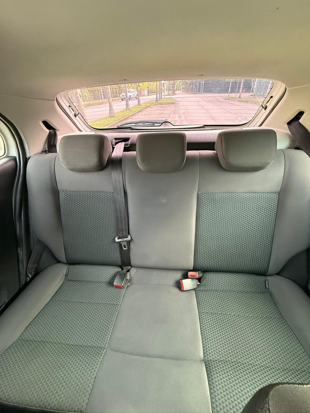 Volkswagen Gol branco, foto 9