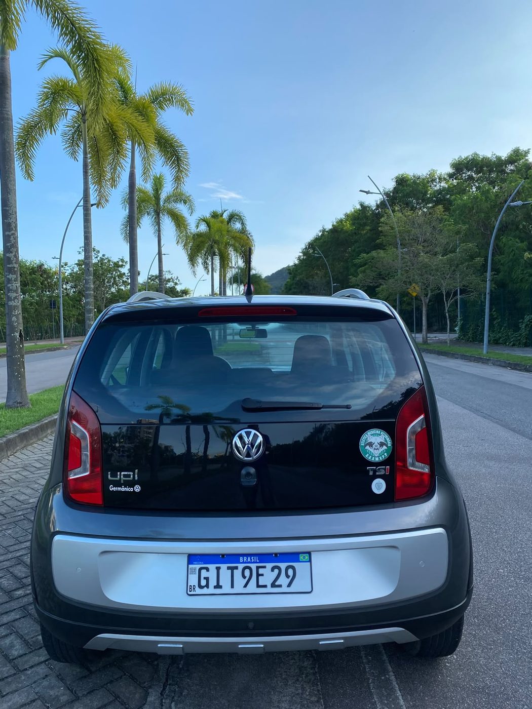 Volkswagen up! TSI cinza, foto 4